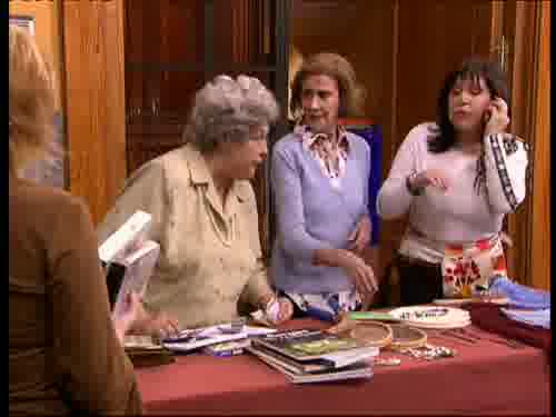 -Concha te manda recuerdos.
-Gracias. Es que me han dicho...