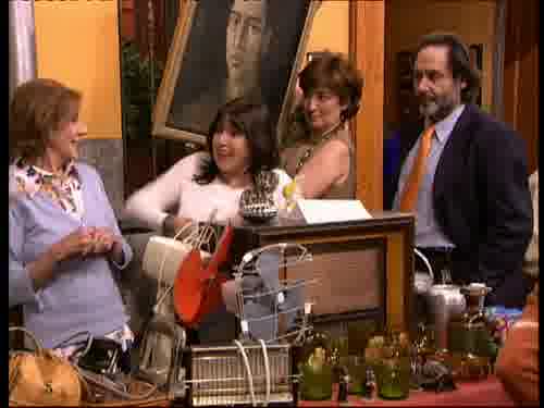 -Paloma, hazme caso, está vendido.
-¡Qué pesado!