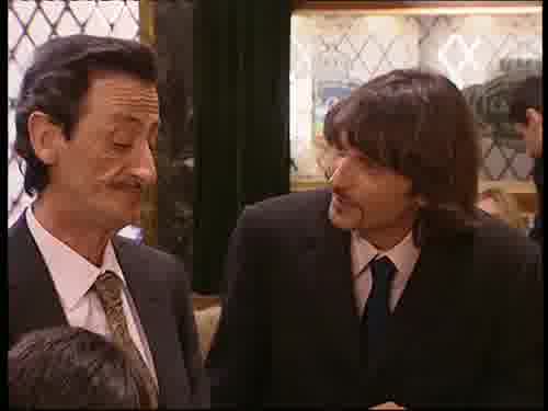 -Pues ahí hay uno de 7.000.
-Porque lo han dejado en pesetas.