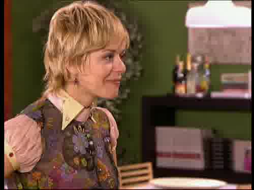 -Ven aquí.
-¿No te gustaría con Natalia?