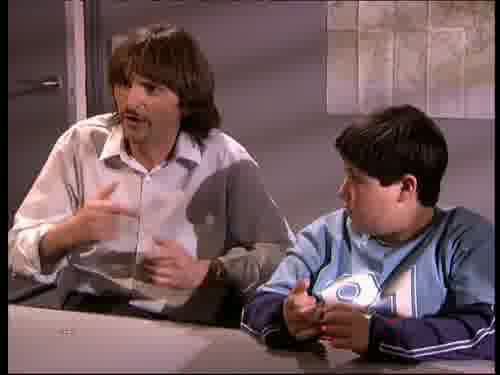 -Me obligaron un poco.
-Este niño es un cabrón.