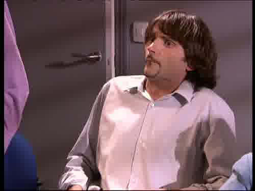 -¿De dónde han salido éstos?
-Quieren que me muera para darle...