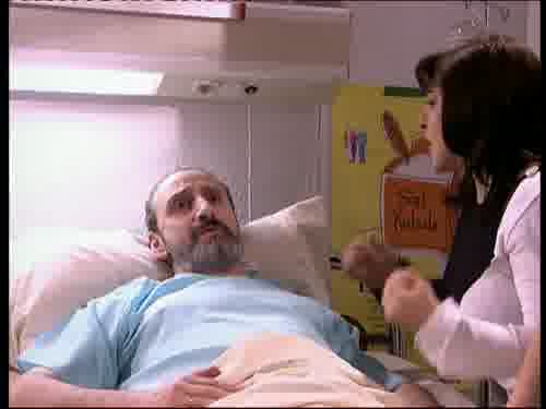 El rastrillo ha sido un desastre.
-¿Qué hacías con Andrés...