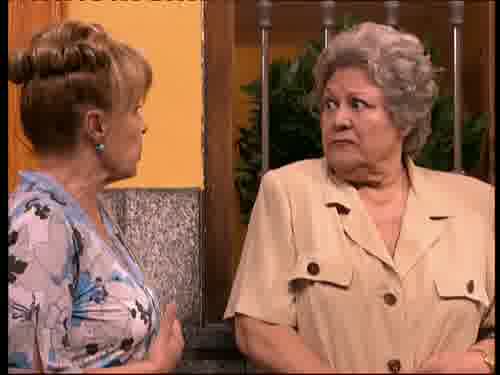 -Bueno... es un chalé, sólo que no
te dan las llaves de la puerta.
