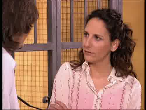 -Acompáñame a comprar el anillo,
así me aconsejas.