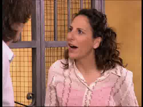 -¿Me acompañas a lo del anillo?
-Que te acompañe tu padre.