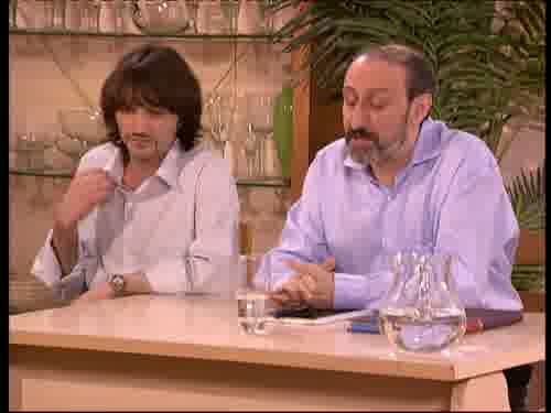 -No me hagan subir cosas,
ya no caben más.