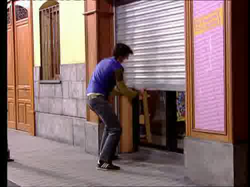 (CANCIÓN) "Aquí no hay quien viva."