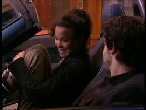 -Por cierto, no tengo novia.
-Ah, pues lo siento.