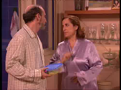 -Y no nos ha invitado a cenar.
-Ya está. A ver qué cocina ésta...