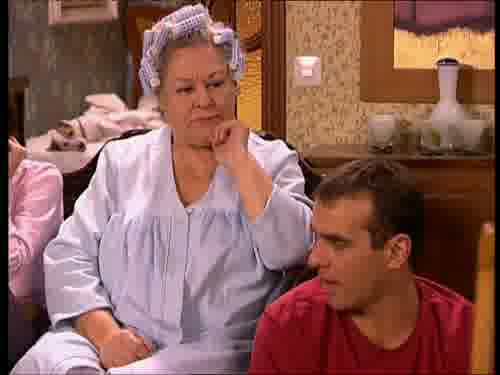 -Un poquito de por favor,
que hable el presidente.