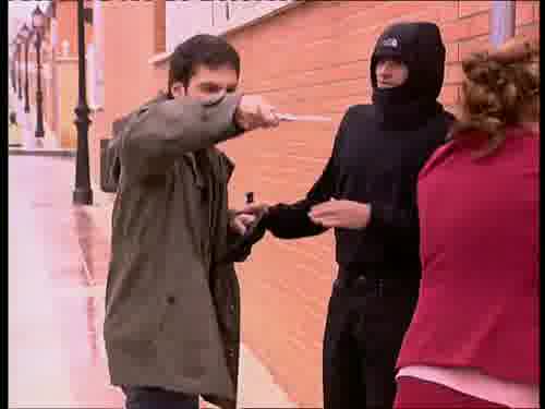 -Ésa también es buena.
-Una mierda te voy a dar yo.