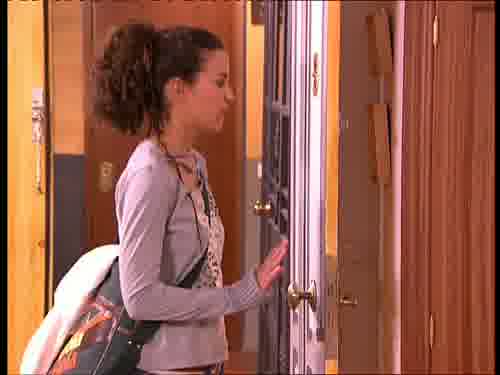 yo lo entiendo y me voy.
-No, no, tranquila.