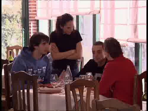 -¿Cómo?
-Tráeme la hoja de reclamaciones.