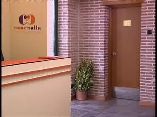 -Qué mal disimula. La he hundido,
ha sufrido la humillación de...