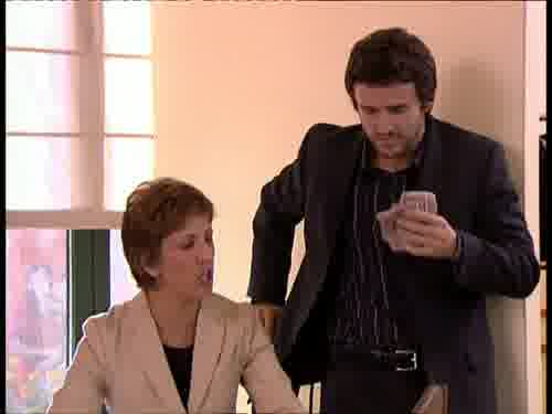 -Queremos ver las instalaciones.
-Por supuesto.