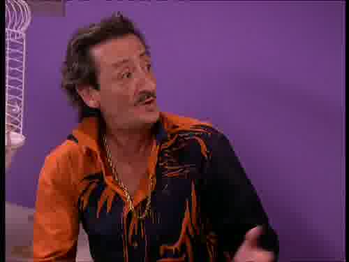 -Si es como los gremlins,
sólo te putea de noche.