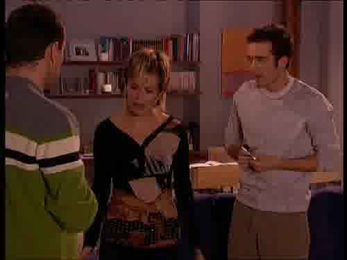 -Pero estáis en mi casa.
-Lucía, tú, tranquila.