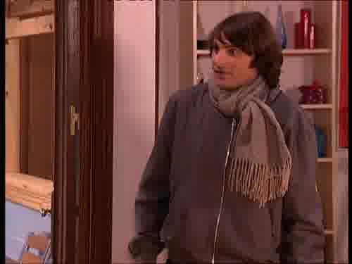 -Me voy.
Y tú deberías hacer lo mismo.
