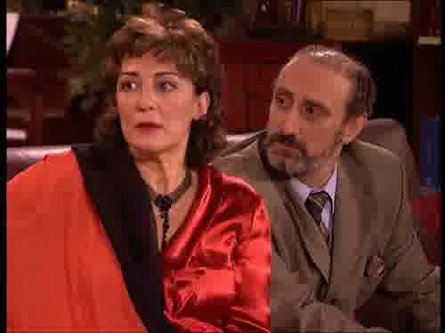 Juanito, vas a ver qué mujer,
qué curvas.
