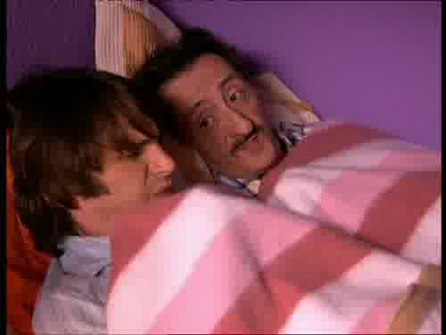 -¿El señor Juan?
-Tiene a su parienta en coma,