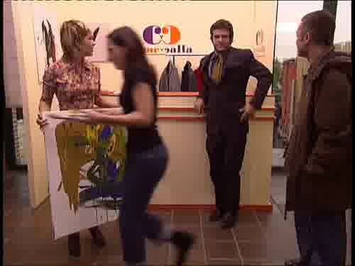 -¿Han comprado "Capricho de otoño"?