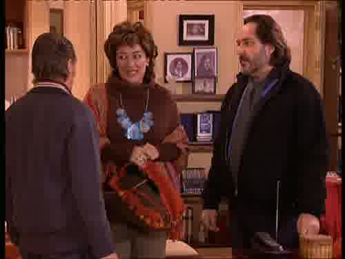 -Alex, yo te he dado mi apellido,
siempre serás mi hijo.