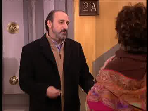 Pero me queda el consuelo
de ver a mis vecinos felices.