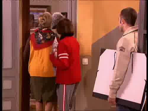 -Mauri, ¿qué? Anda,
a ti te la dejo en ocho euros.