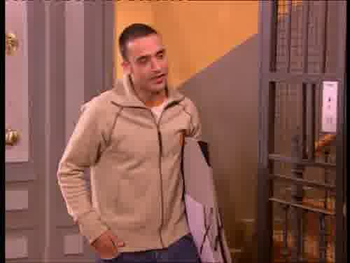 -No tengo sitio para colgarla,
ni el dormitorio,
