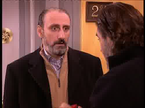 -¿En serio?
-Y se ha quitado las costillas...