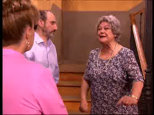 Lo hacéis para fastidiarme.
-Que se calle.