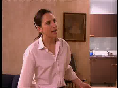 -Tranquila, buscaré a alguien.
No estoy tan desesperada.
