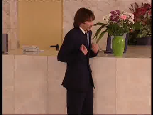 -Emilio, cariño. Hola.
¿Qué tal va todo?