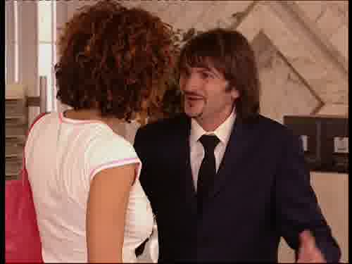 -Me recuerda usted mucho
a la Ursula Andrews.