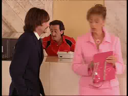 -¿Qué te ha dicho? La tengo loca.
-¿Loca? ¡Sal de ahí ya!