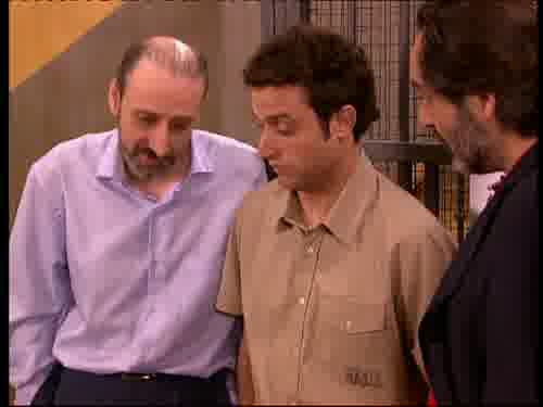 -Tranquilos. Concha es la que tiene
que firmar, ¿no?