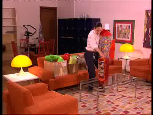 No sé si me cabrán todas abajo.
-Ya lo bajas tú todo, ¿no?