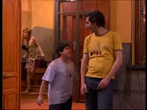 -Ya estoy. Perdona el retraso.
Estaba despidiéndome de mi amiga.