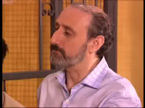 -No lo hemos votado.
-Seguro que lo ha cargado...