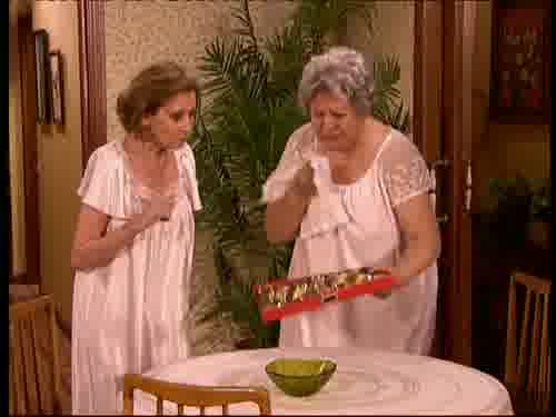 -Tengo que cuidarme. Si vamos a ir
a Benidorm quiero estar mona.