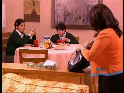 -Y mientras paso hambre porque no
me dais ni para un bollo.