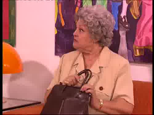 -Pues lo tiene claro,
porque lleva diez años muerto.