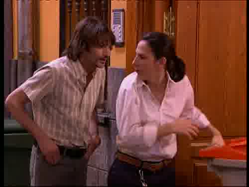 -Emilio, qué susto.
¿Qué haces por aquí?