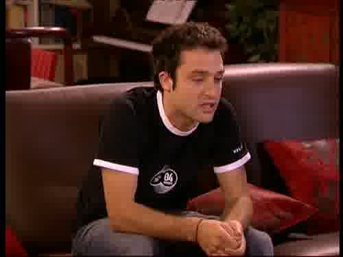 -¿Ah, sí? Venga, Andrés.
Date prisa.