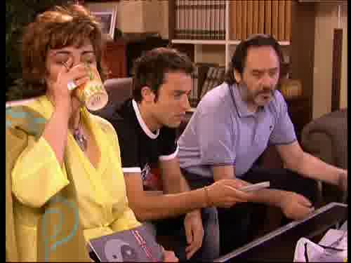 -Álex, cuánto tiempo.
¿Cómo tú por aquí?