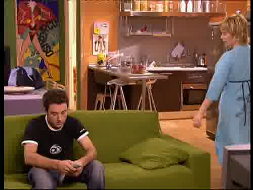 Mañana comunión. Compra el regalo a
José Miguel tú, que eres su amigo.