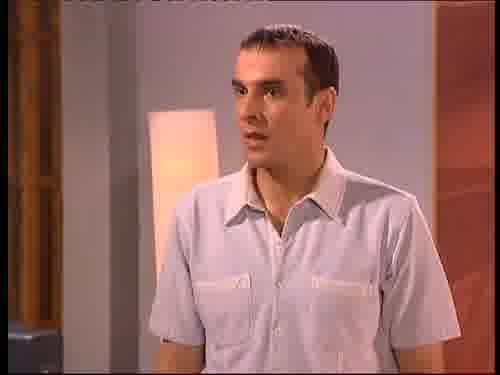 -Le dice la madre al chico kurdo
poco antes de la boda,