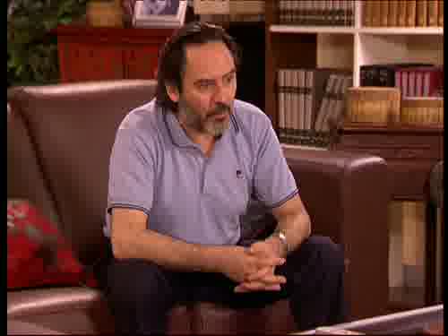 -¡Oh! ¿Está muerta?
-No, quiere hablar con Luis Mario,