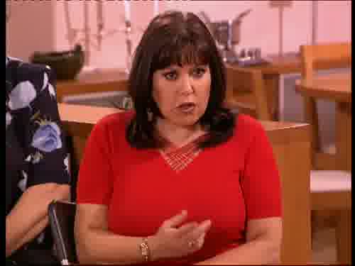 -Sí, la pija. Lucía ha colocado
sin consultar una parabólica...